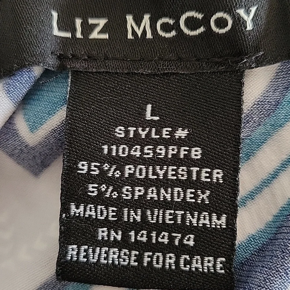 Y2K LIZ MCCOY large stretchy top - Picture 3 of 4